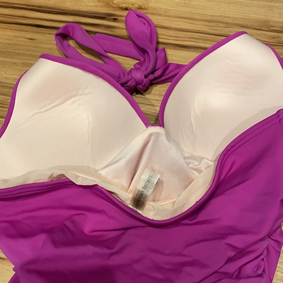 Purple one piece suit - Picture 3 of 3